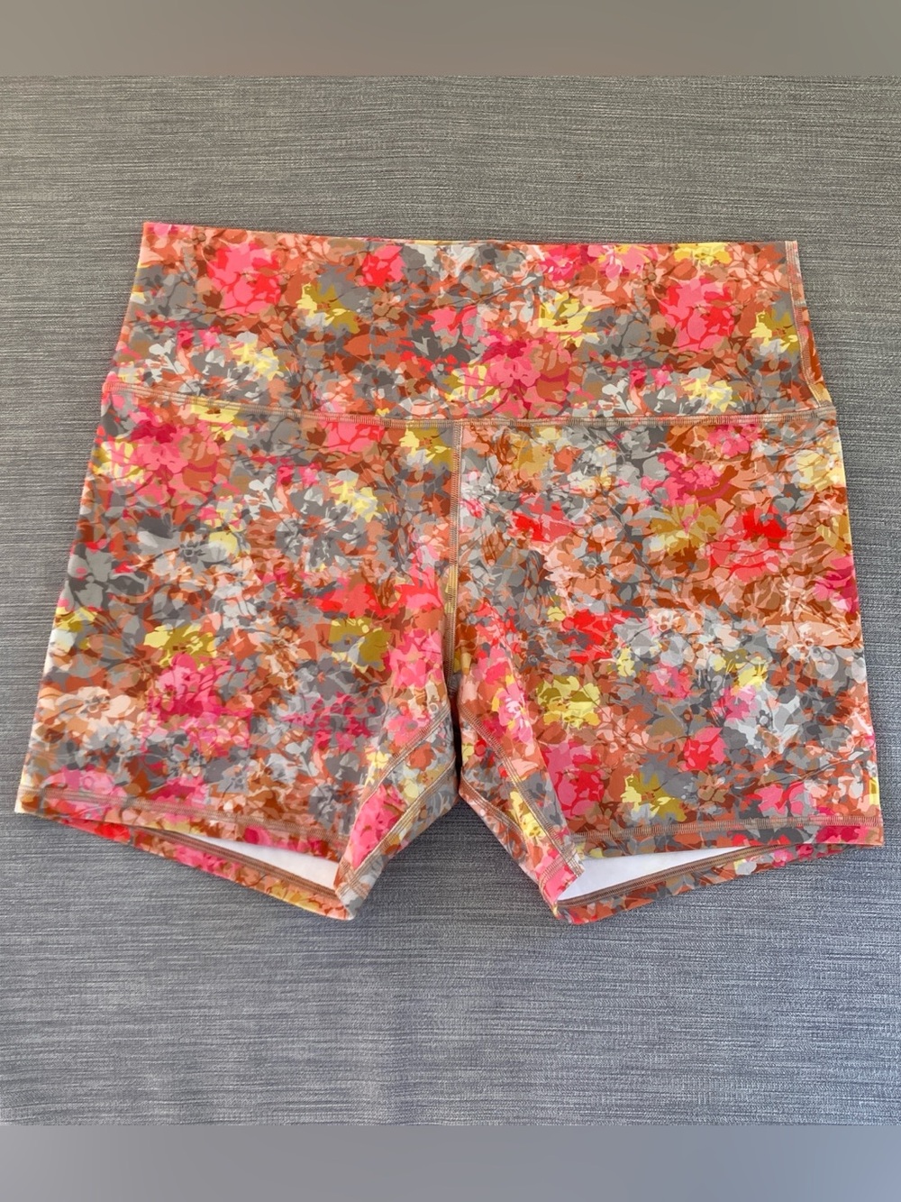 Lululemon Shorts Floral